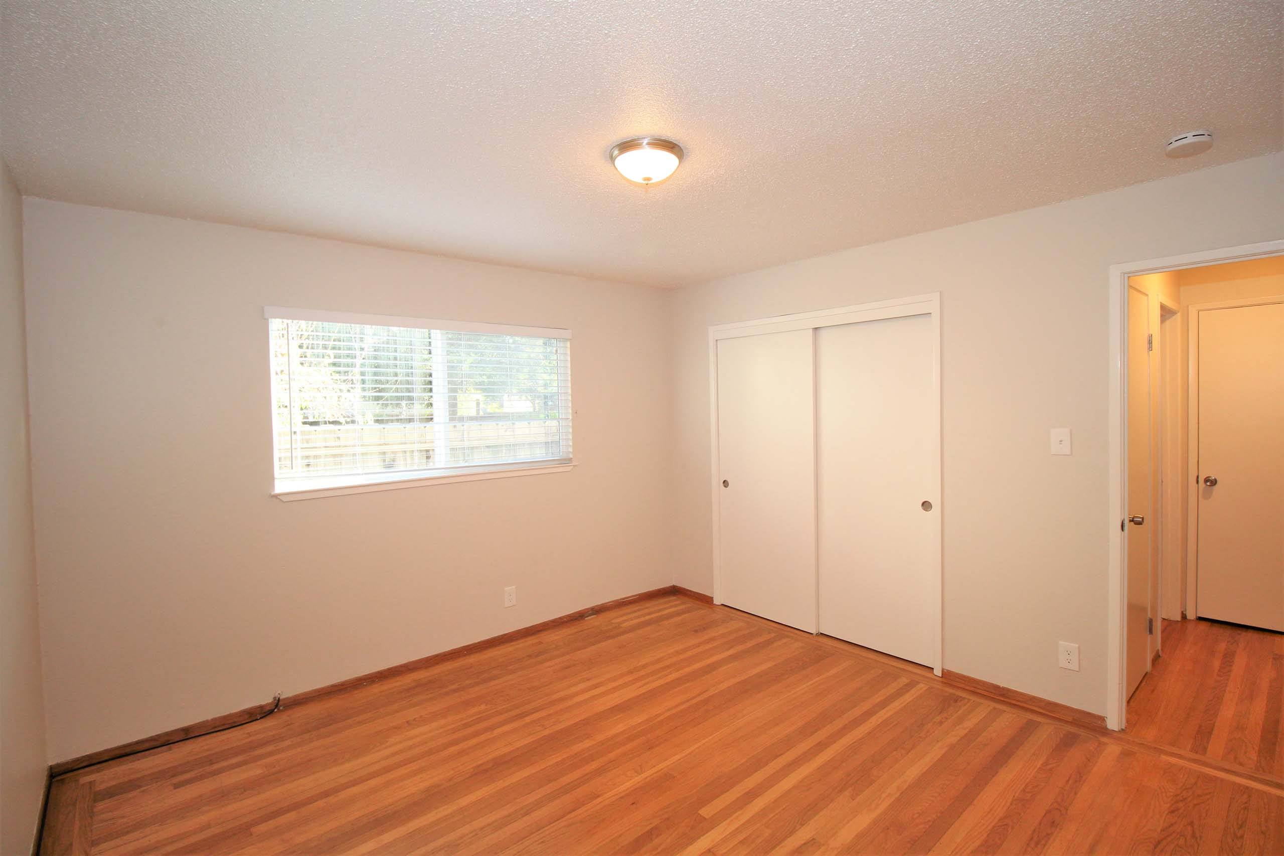 Monte Vista Apts photo 2